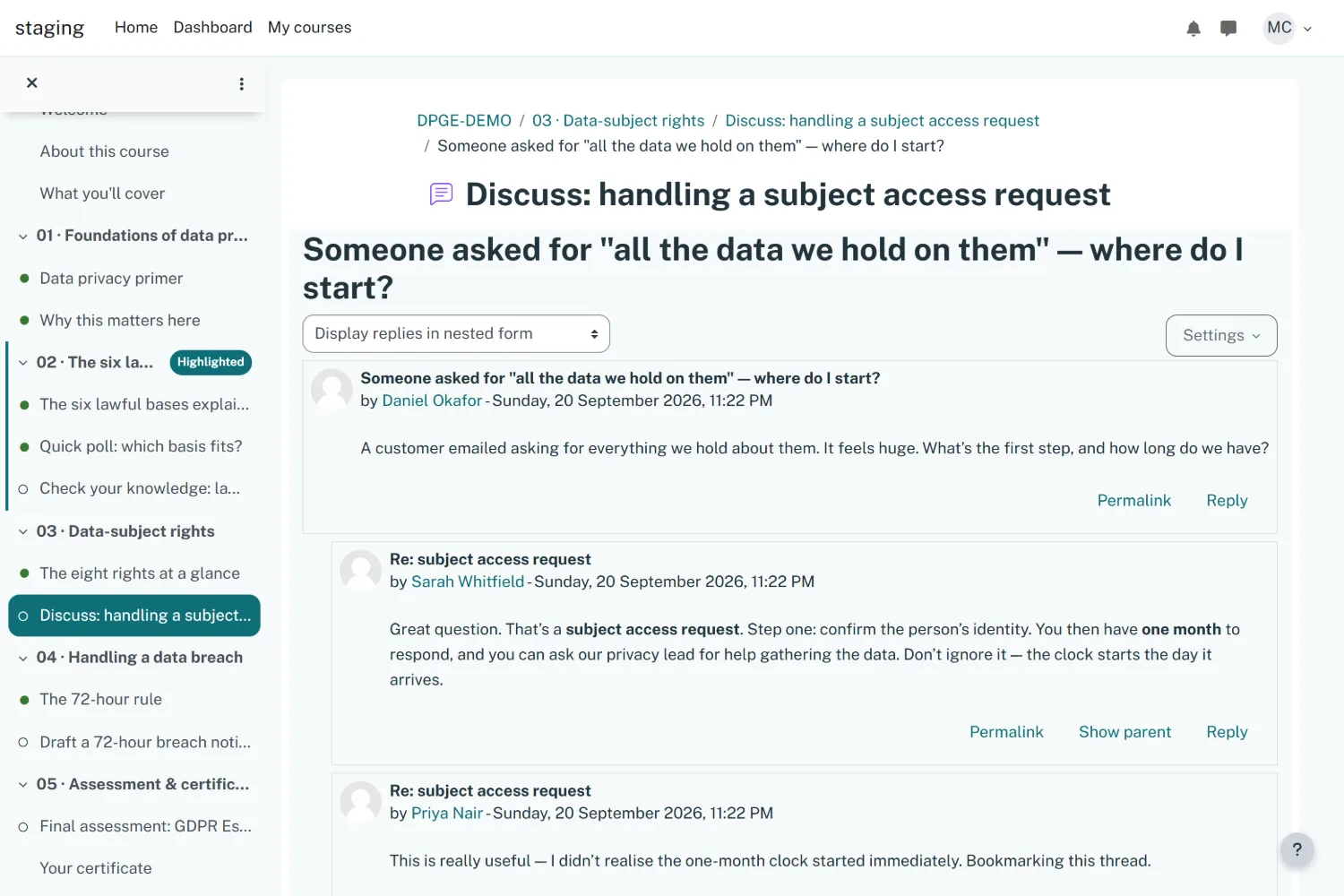 Clinic Moodle theme &mdash; a discussion forum thread.